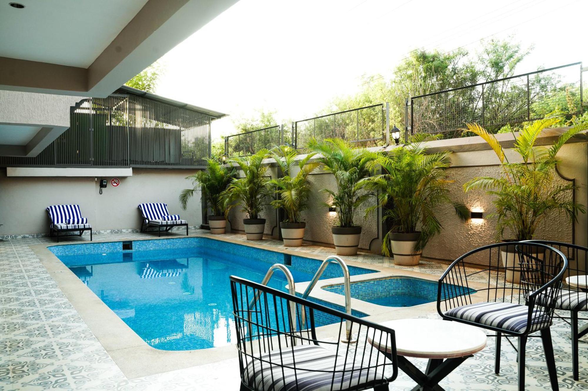Ariena By Spree Hotels Goa 모르짐 외부 사진