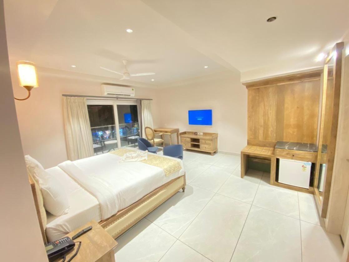 Ariena By Spree Hotels Goa 모르짐 외부 사진